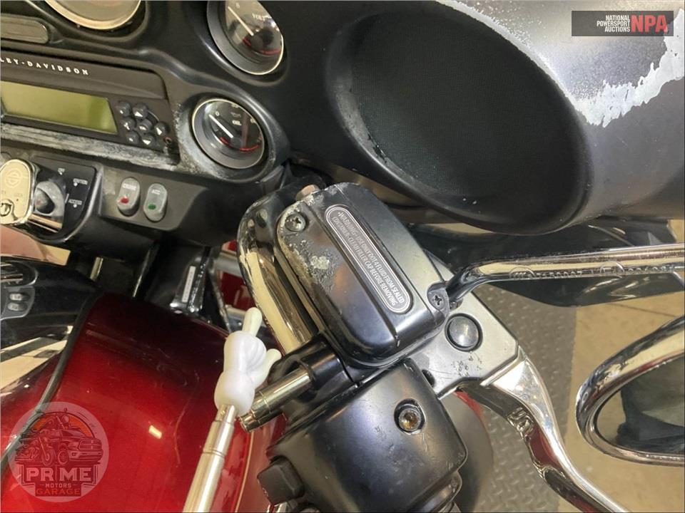 2009 Harley-Davidson FLHTCUTG TRIGLIDE ULTRA CLASSIC — фото 27