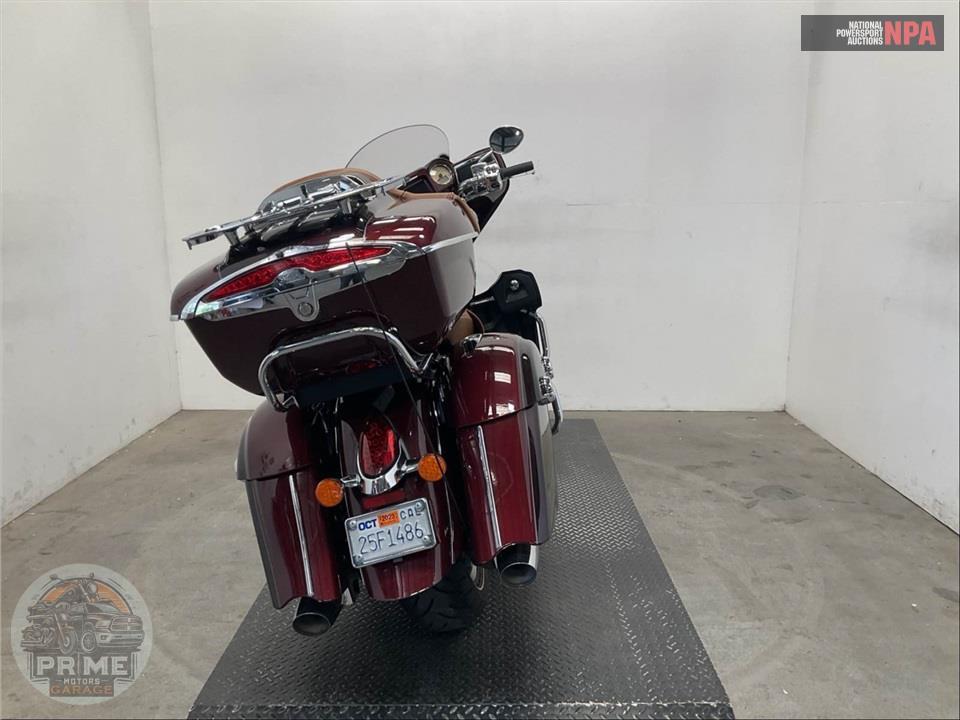 2021 Indian Motorcycle ROADMASTER (TWO-TONE) — фото 4