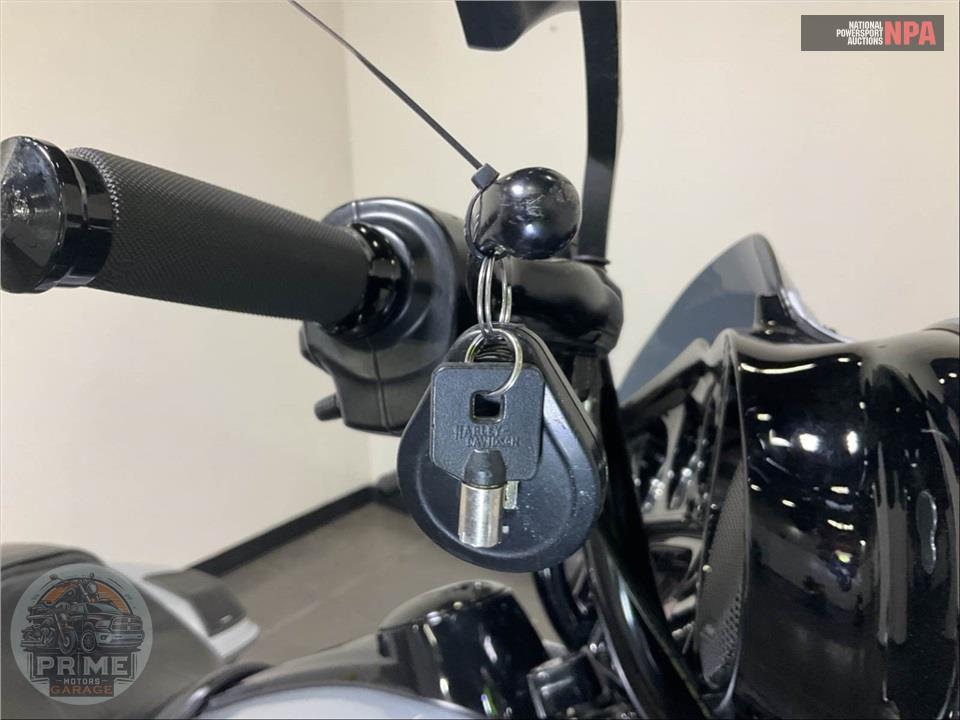 2019 Harley-Davidson FLHXS STREET GLIDE SPECIAL — фото 12
