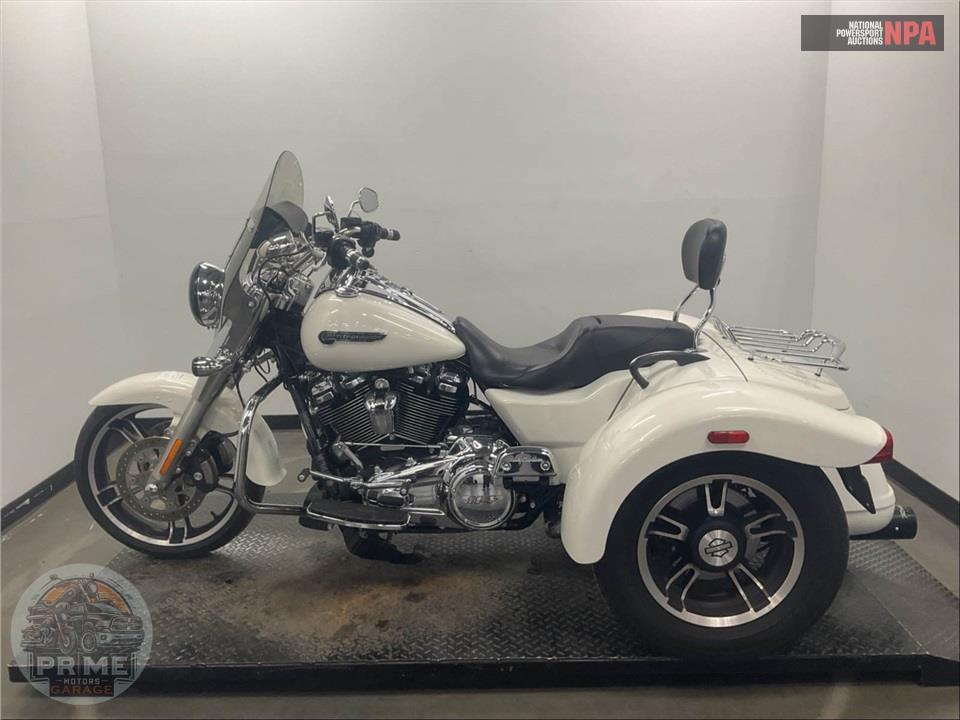 2019 Harley-Davidson FLRT FREEWHEELER — фото 3