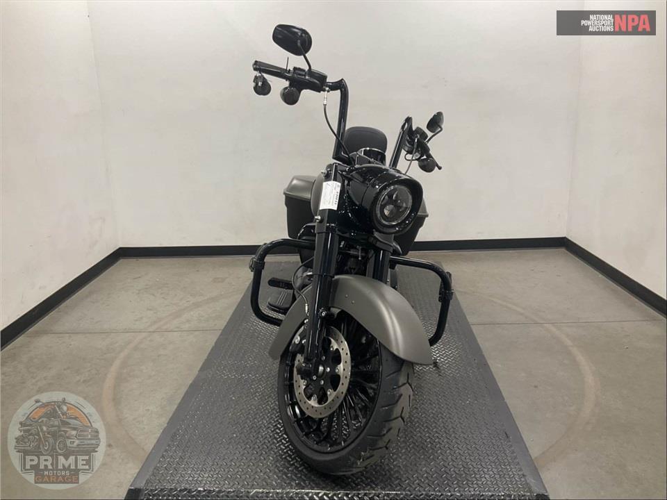 2018 Harley-Davidson FLHRXS ROAD KING SPECIAL — фото 2