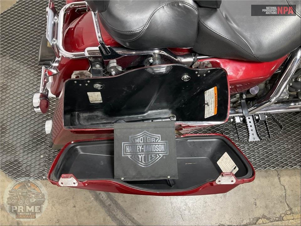 2006 Harley-Davidson FLHRI ROAD KING — фото 25