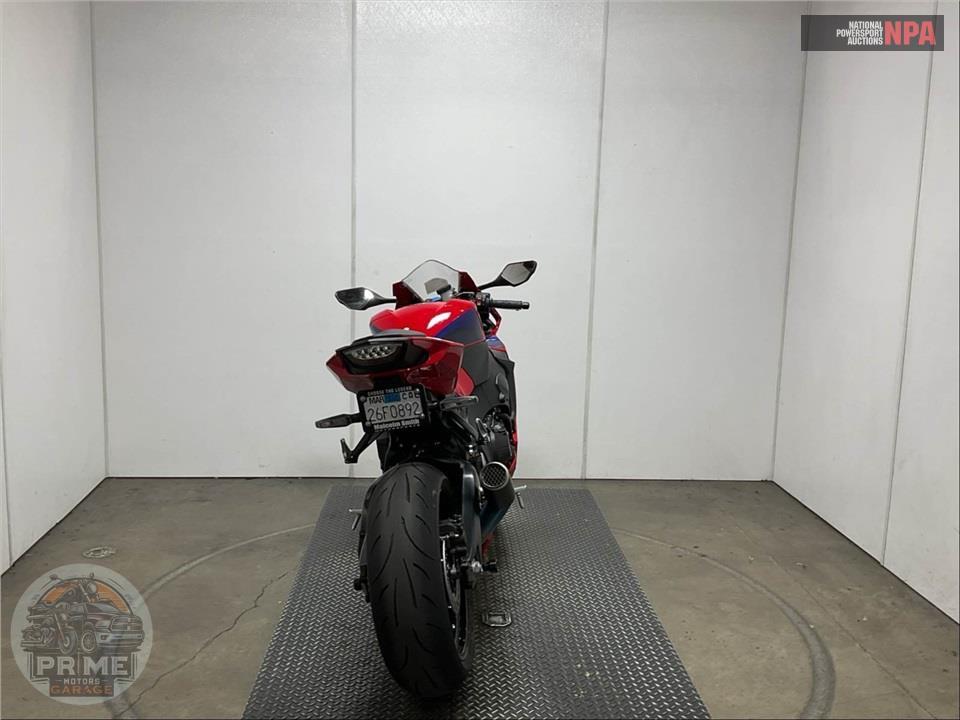 2022 Honda CBR1000RR — фото 4