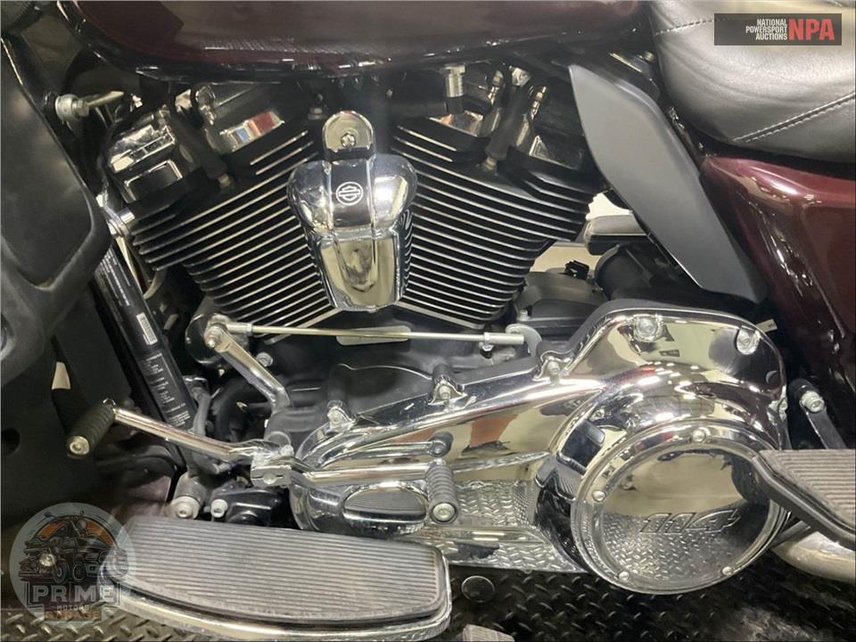 2022 Harley-Davidson FLHTCUTG TRI GLIDE ULTRA CLASSIC — фото 7