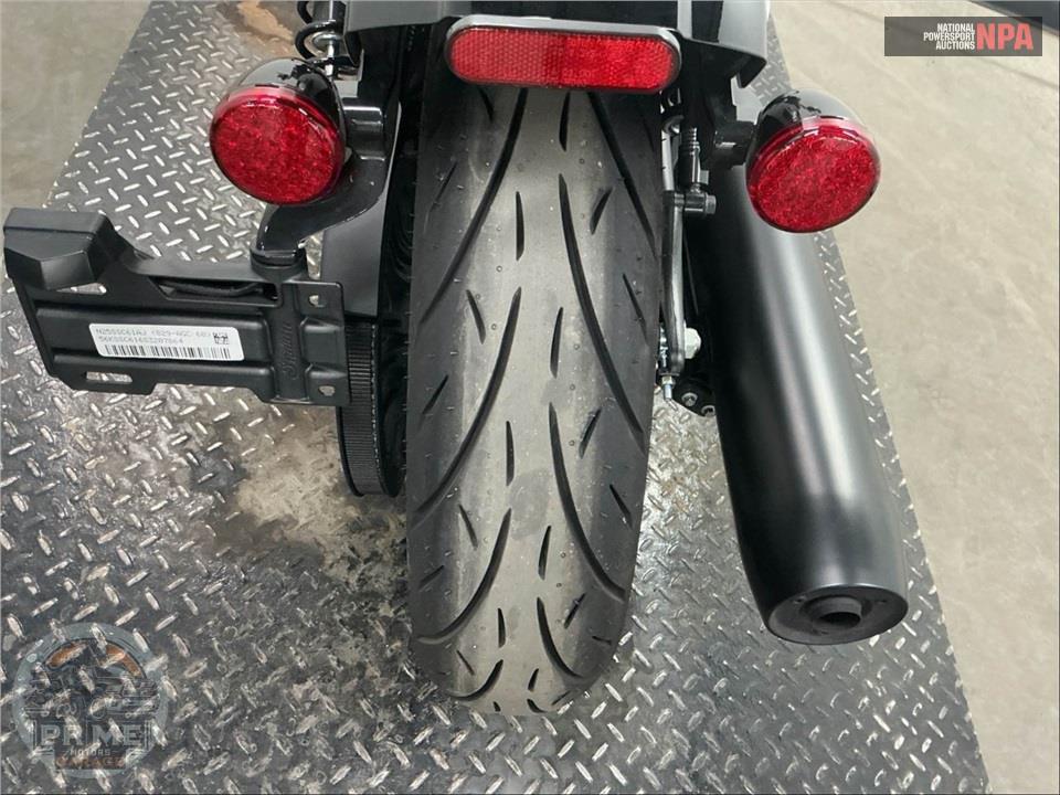 2025 Indian Motorcycle SPORT SCOUT SIXTY LIMITED (SMOKE) — фото 16