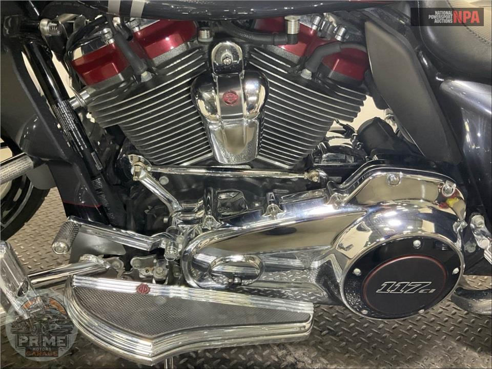 2019 Harley-Davidson FLTRXSE CVO ROAD GLIDE — фото 7