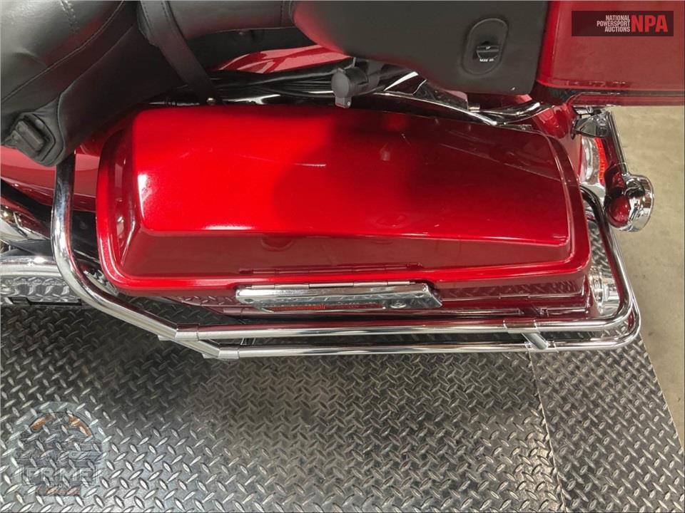 2013 Harley-Davidson FLHTK ELECTRA GLIDE UL LI — фото 21