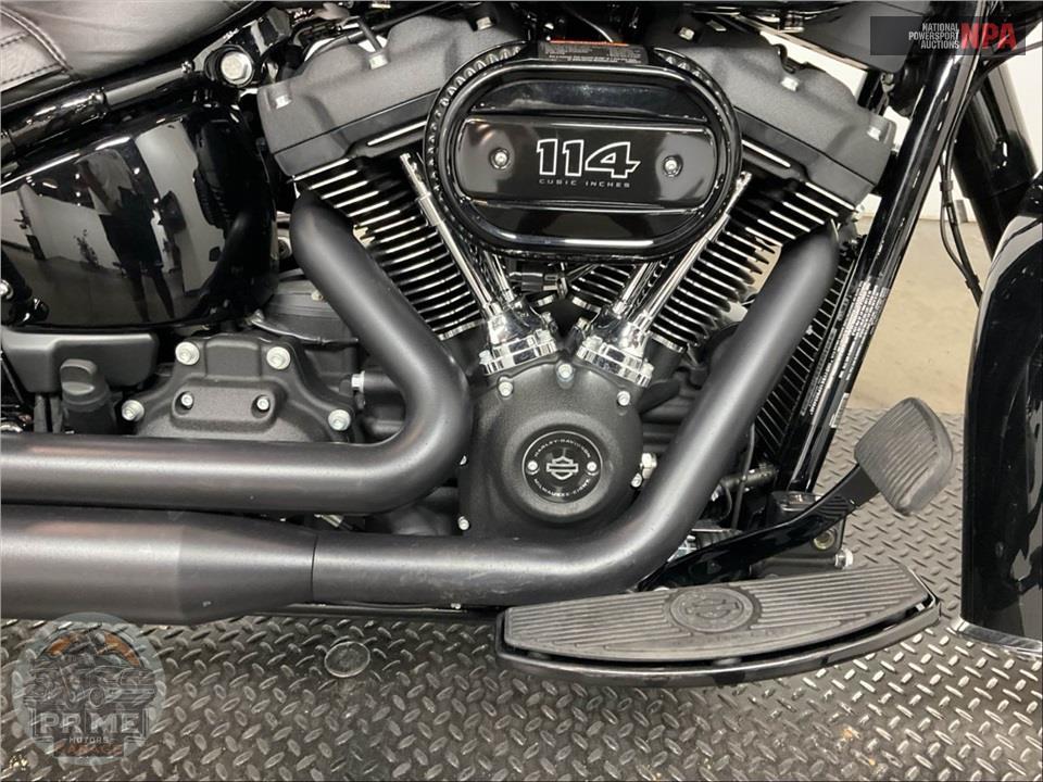 2023 Harley-Davidson FLHCS HERITAGE CLASSIC 114 — фото 6