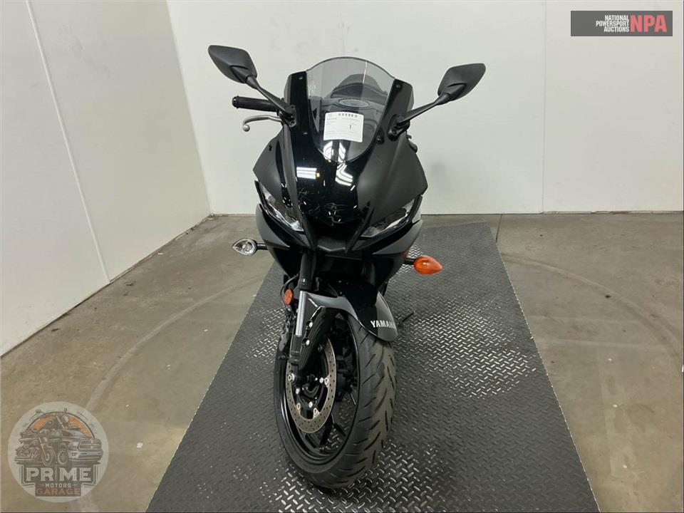 2023 Yamaha YZF-R3 — фото 2