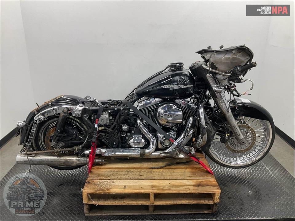 2014 Harley-Davidson FLHX STREET GLIDE — фото 1