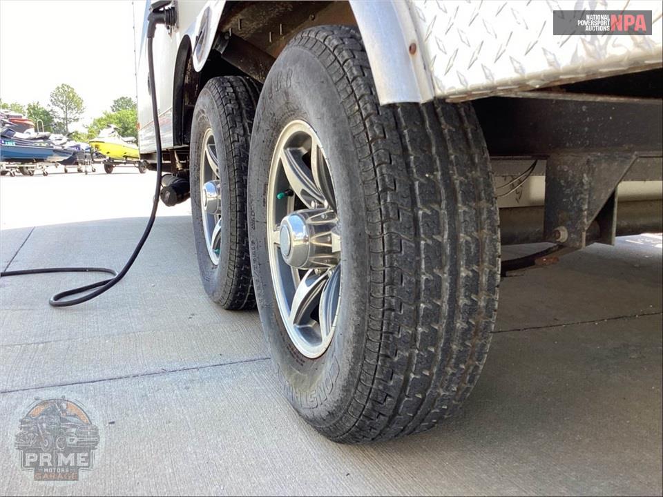 2015 Work And Play M-16UL - ULTRA LE TOY HAULER SERIES — фото 29