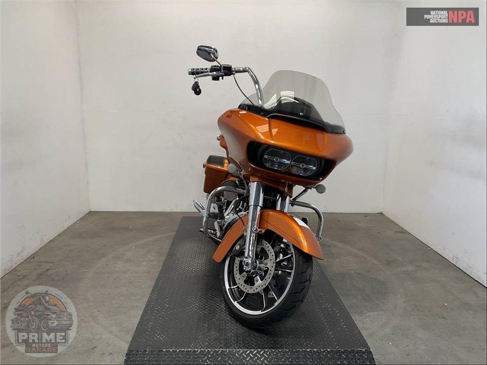 2015 Harley-Davidson FLTRXS ROAD GLIDE SPECIAL — фото 2