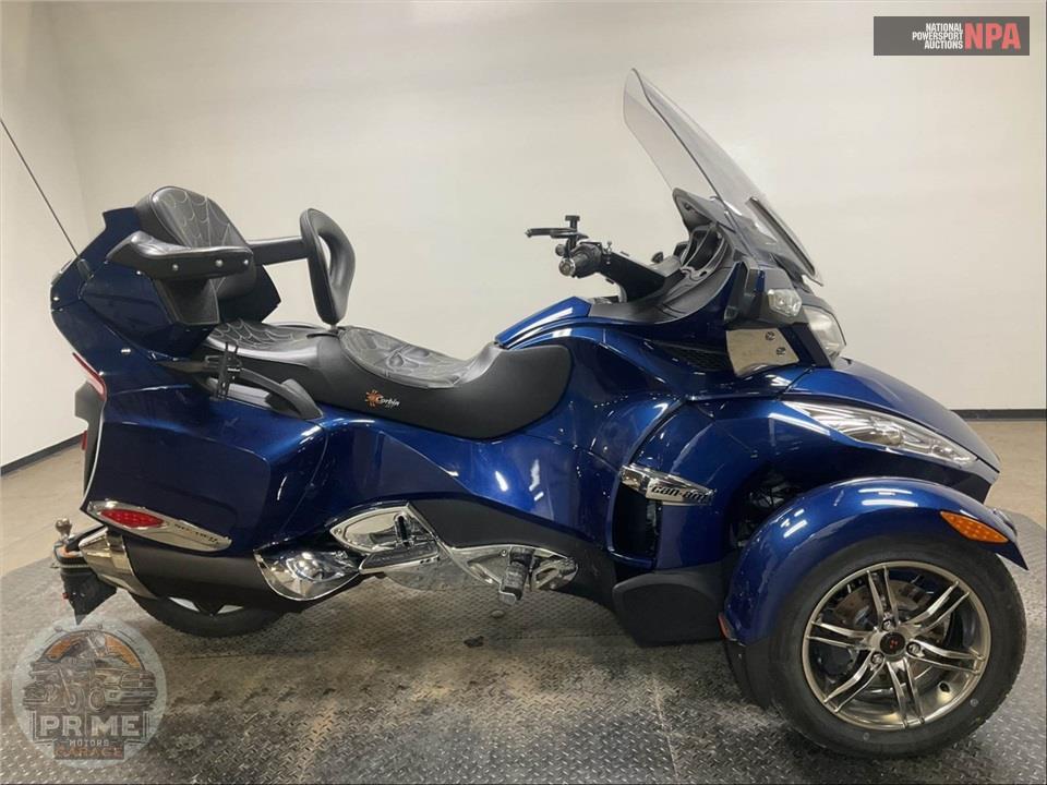 2011 Can-Am SPYDER RT-S SE5 — фото 1