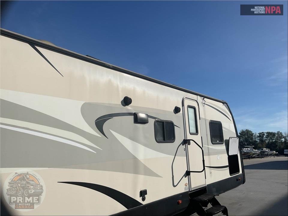 2017 Vibe By Forest River M-322QBS Extreme Lite Series — фото 46