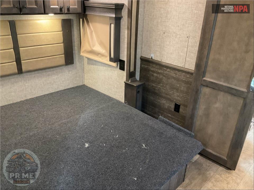 2023 Vanleigh Rv M-41LKB - BEACON FIFTH WHEEL SERIES — фото 10