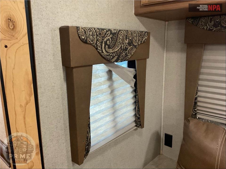 2016 Crossroads Rv M-29 RL - SUNSET GRAND RESERVE SERIES — фото 24