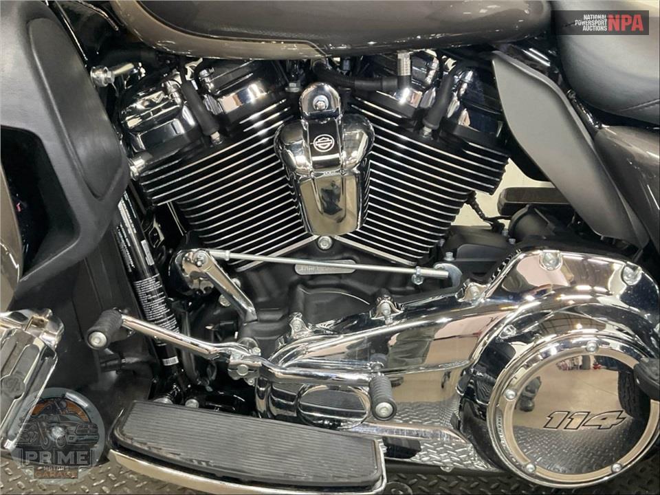 2023 Harley-Davidson FLHTCUTG TRI GLIDE ULTRA CLASSIC — фото 7