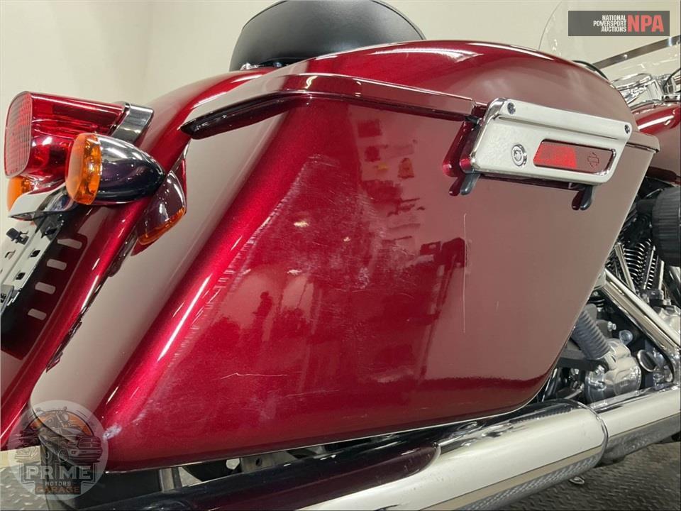 2016 Harley-Davidson FLD-103 DYNA SWITCHBACK — фото 22