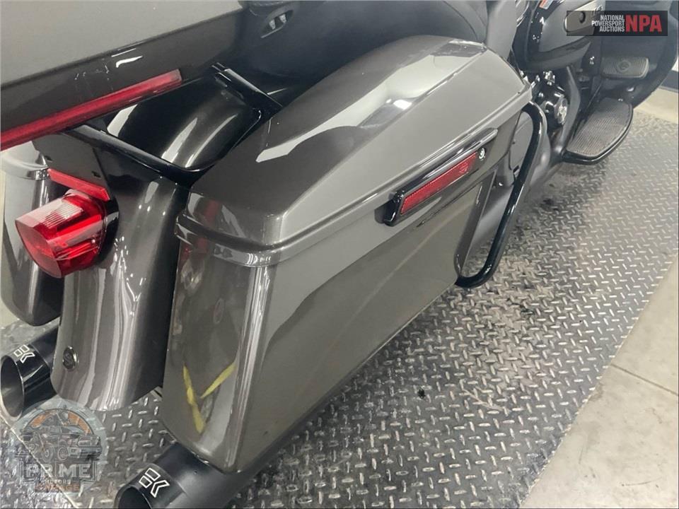 2023 Harley-Davidson FLHTK ELECTRA GLIDE ULTRA LIMITED — фото 16