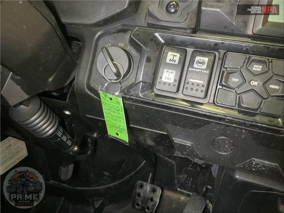 2023 Can-Am DEFENDER LIMITED CAB HD10 (CAMOUFLAGE) — фото 8