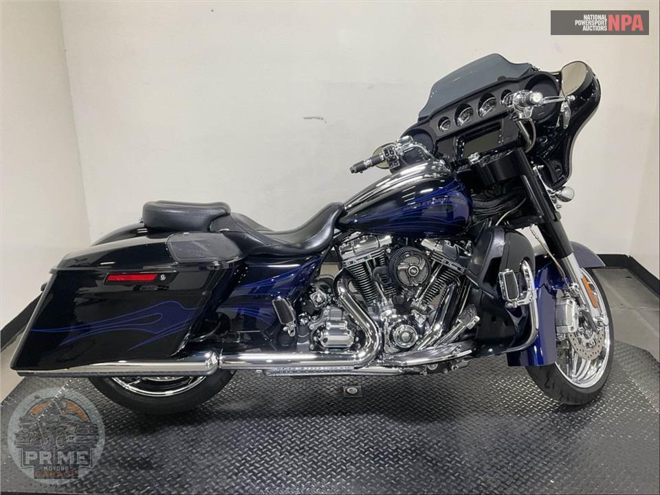 2016 Harley-Davidson FLHXSE CVO STREET GLIDE SPECIAL — фото 1