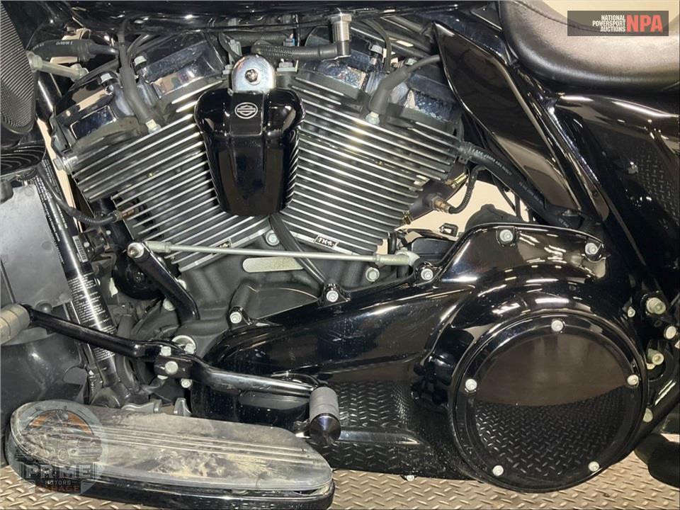 2018 Harley-Davidson FLHXS STREET GLIDE SPECIAL — фото 7