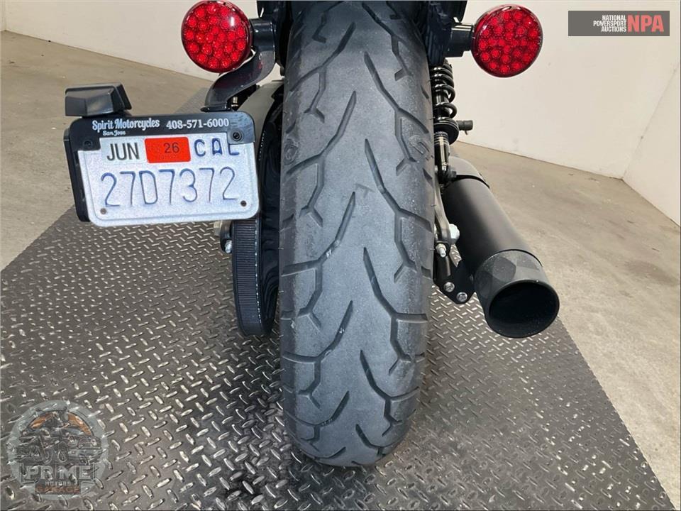 2025 Indian Motorcycle SCOUT SIXTY BOBBER LIMITED (SMOKE) — фото 17