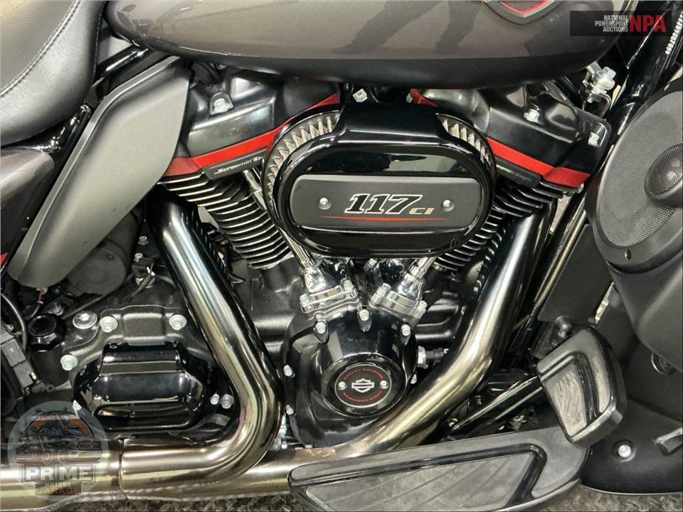 2018 Harley-Davidson FLHXSE CVO STREET GLIDE — фото 6