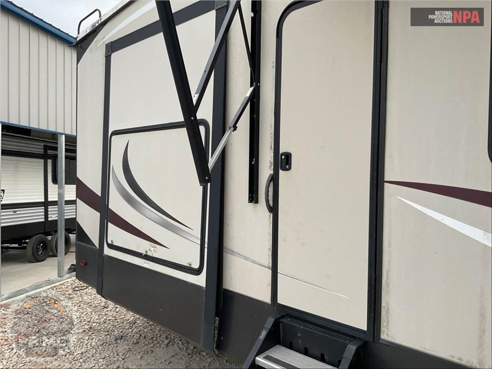 2019 Sandpiper By Forest River M-379FLOK - FIFTH WHEEL SERIES — фото 22