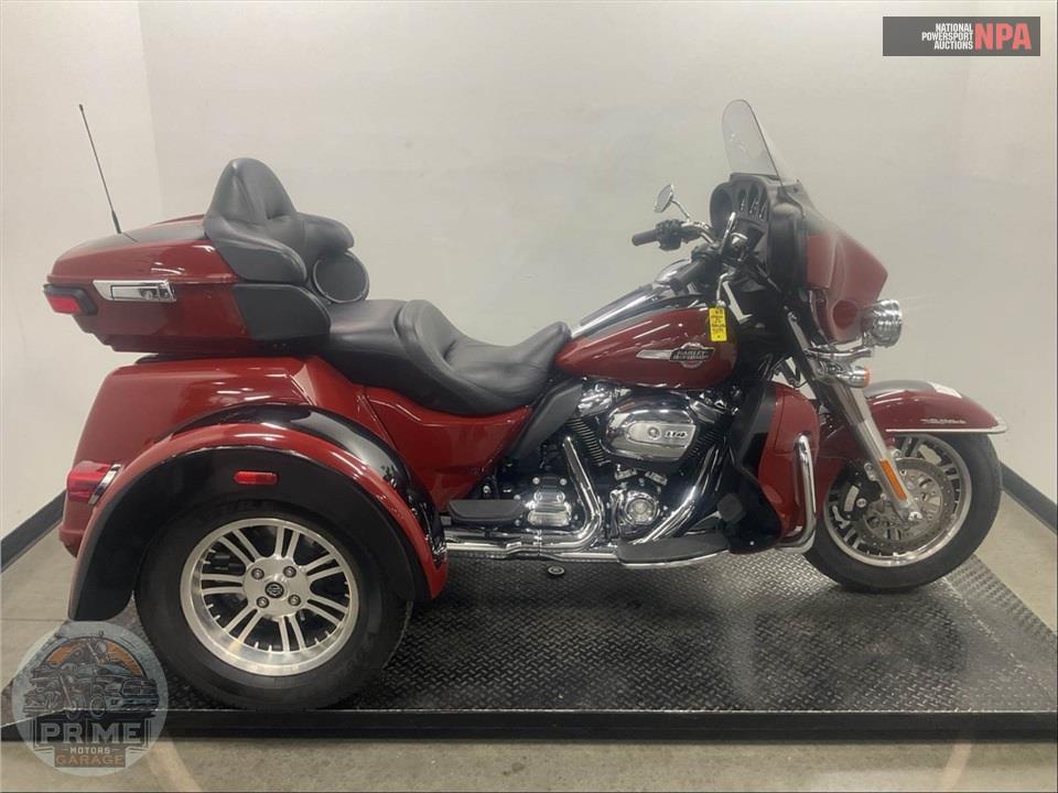 2024 Harley-Davidson FLHTCUTG TRI GLIDE ULTRA CLASSIC — фото 1