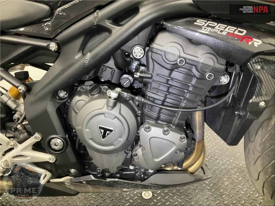 2024 Triumph SPEED TRIPLE 1200 RR — фото 8