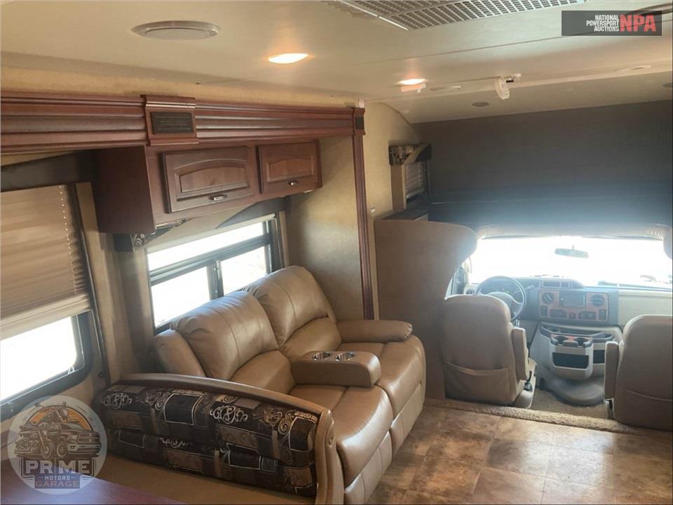 2014 Jayco M-29 MV FORD E450 - GREYHAWK SERIES — фото 10