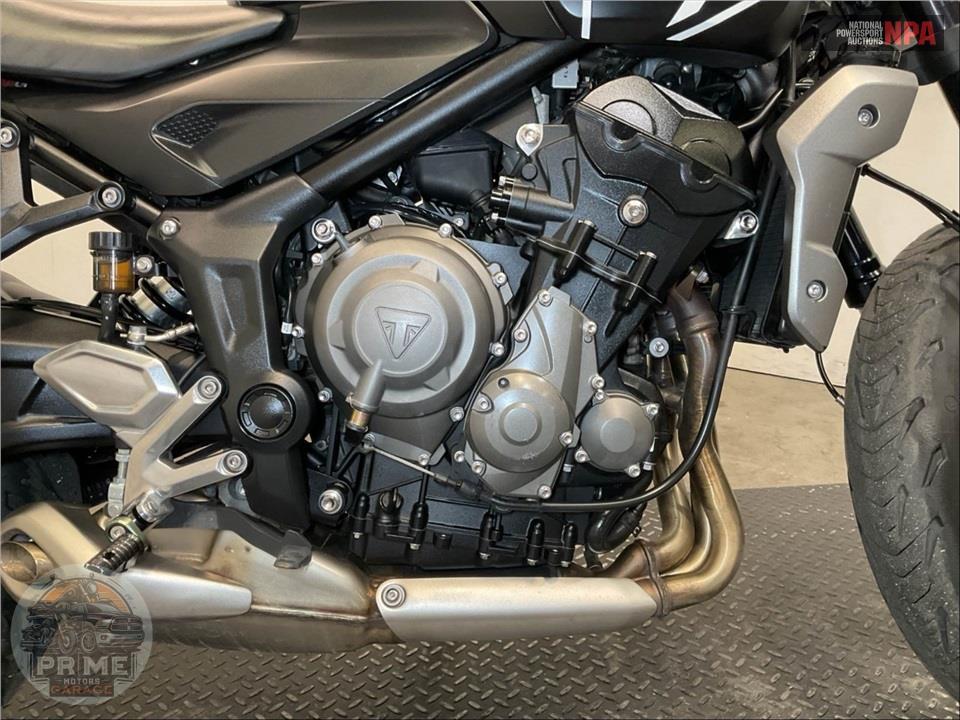 2022 Triumph TRIDENT (BLACK) — фото 7