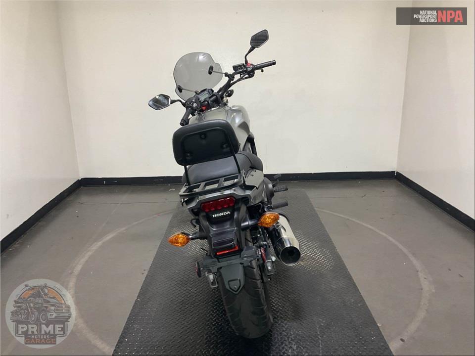 2015 Honda CTX700NDF NAKED DCT (ABS) — фото 4