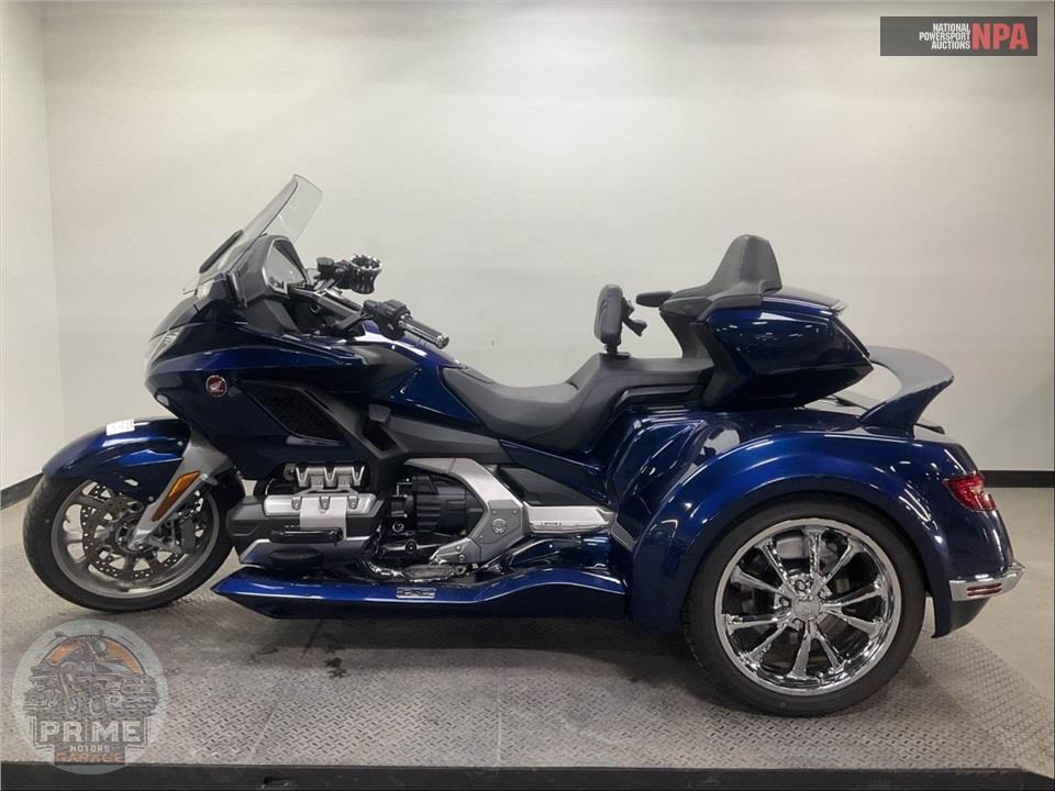 2018 Honda GL1800D GOLDWING TOUR DCT (BLUE) — фото 3