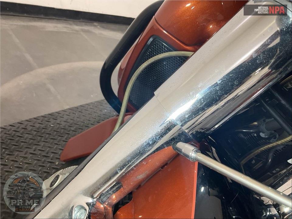 2015 Harley-Davidson FLTRUSE CVO ROAD GLIDE ULTRA — фото 34