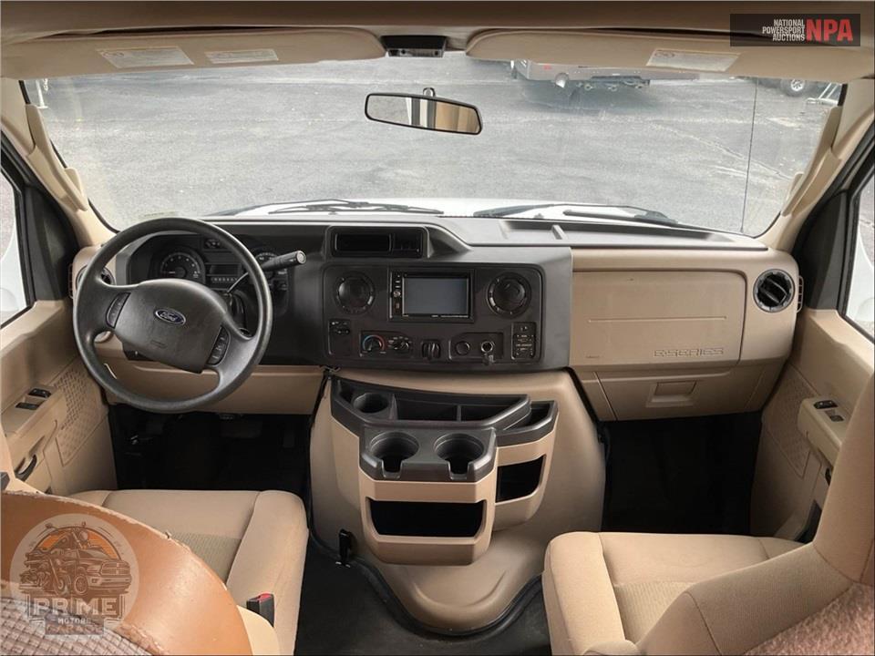 2016 Thor Motor Coach M-22FE E450-V10 - FREEDOM ELITE SERIES — фото 16