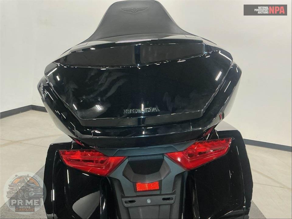 2023 Honda GL1800 GOLDWING TOUR — фото 18