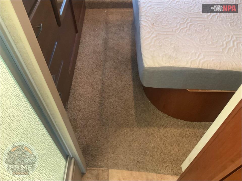 2014 Jayco M-29 MV FORD E450 - GREYHAWK SERIES — фото 31