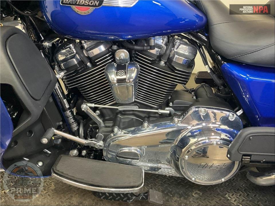 2024 Harley-Davidson FLHTCUTG TRI GLIDE ULTRA CLASSIC — фото 7