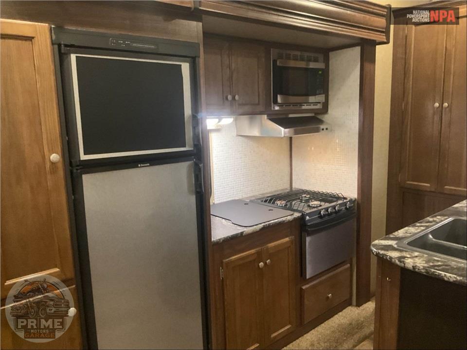 2017 Keystone Rv M-297 FWRLS SPRINTER FIFTH WHEEL SERIES — фото 17