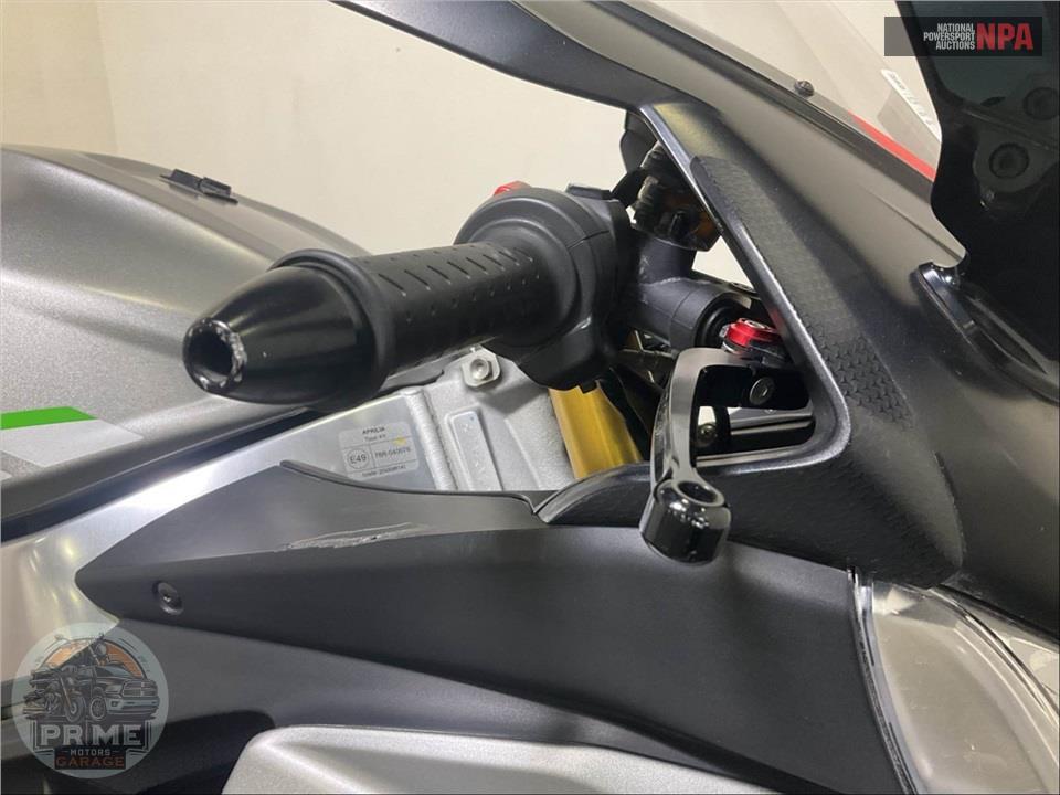 2022 Aprilia RSV4 1100 — фото 26