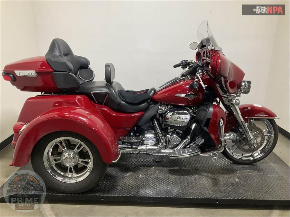 2022 Harley-Davidson FLHTCUTG TRI GLIDE ULTRA CLASSIC — фото 1