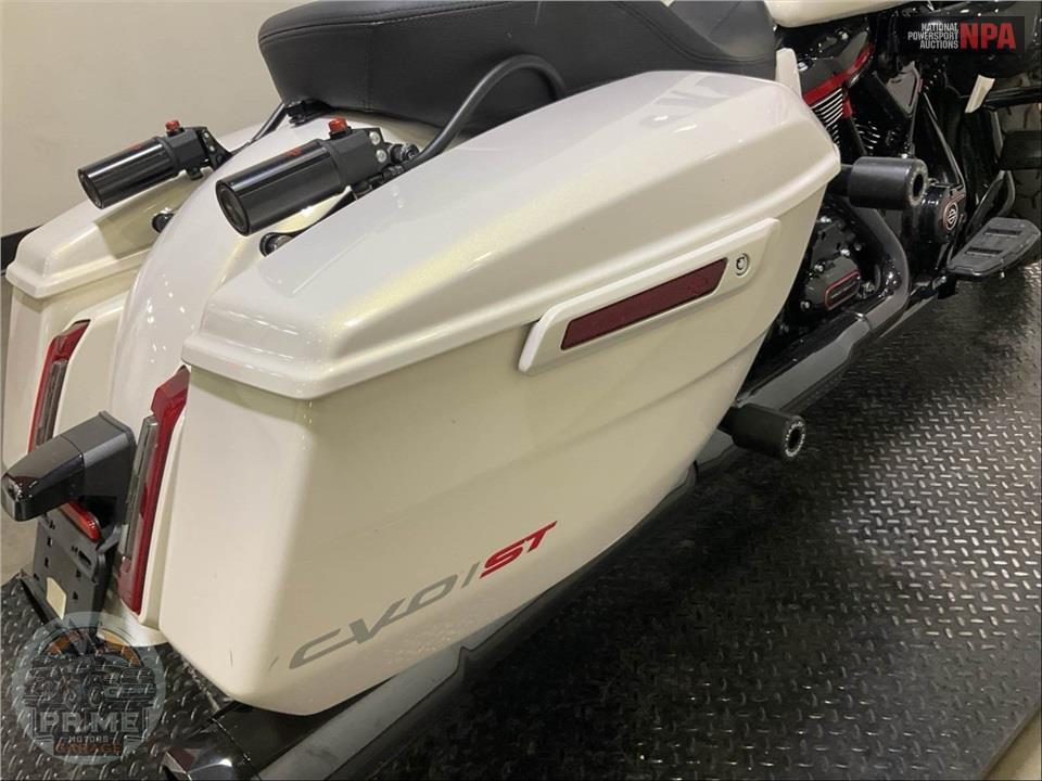 2024 Harley-Davidson FLTRXSTSE CVO ROAD GLIDE ST — фото 17