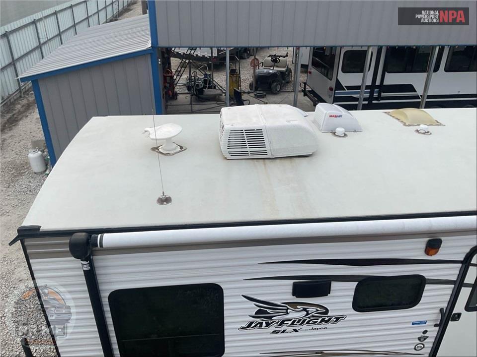 2017 Jayco M-212 QBW - JAY FLIGHT SLX SERIES — фото 20