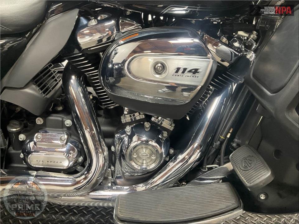 2023 Harley-Davidson FLHTCUTG TRI GLIDE ULTRA CLASSIC — фото 6