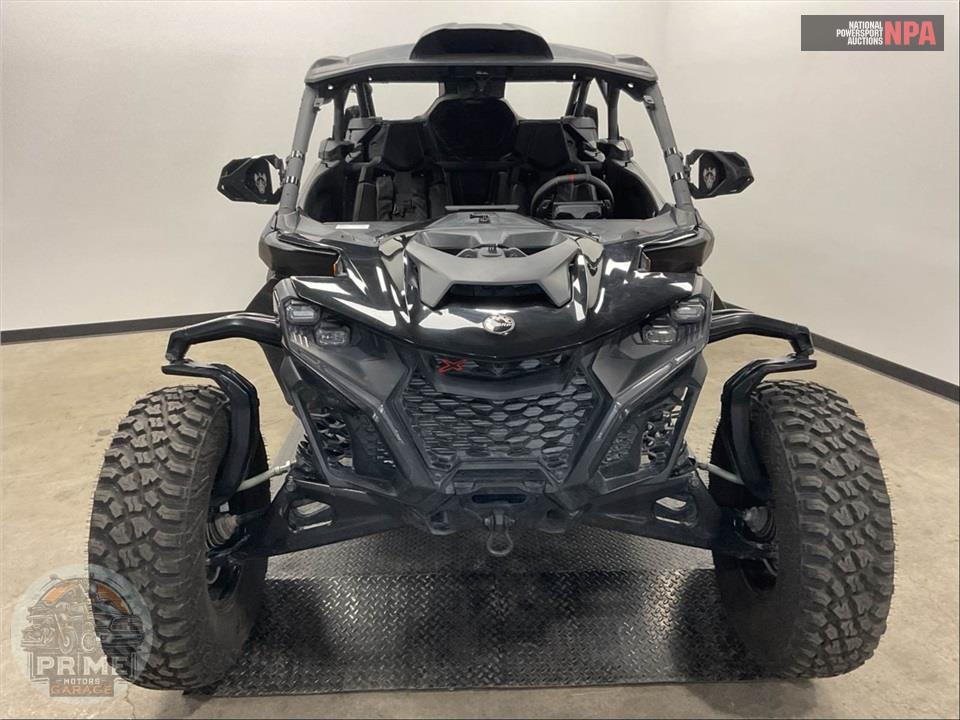 2025 Can-Am MAVERICK R MAX X 999T DCT (TRIPLE BLACK) — фото 2