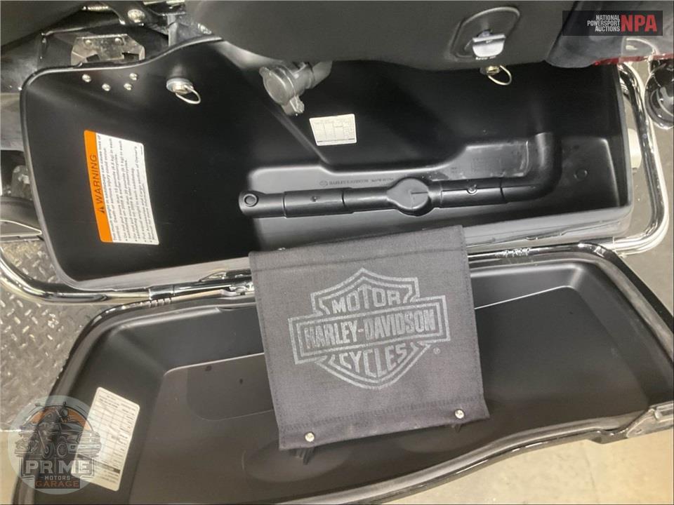 2012 Harley-Davidson FLHTCU UL CLSC EL GLIDE — фото 22