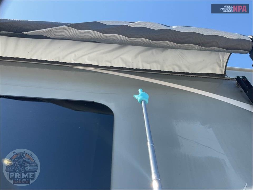 2017 Highland Ridge Rv M-348RLS - ROAMER FIFTH WHEEL SERIES — фото 35