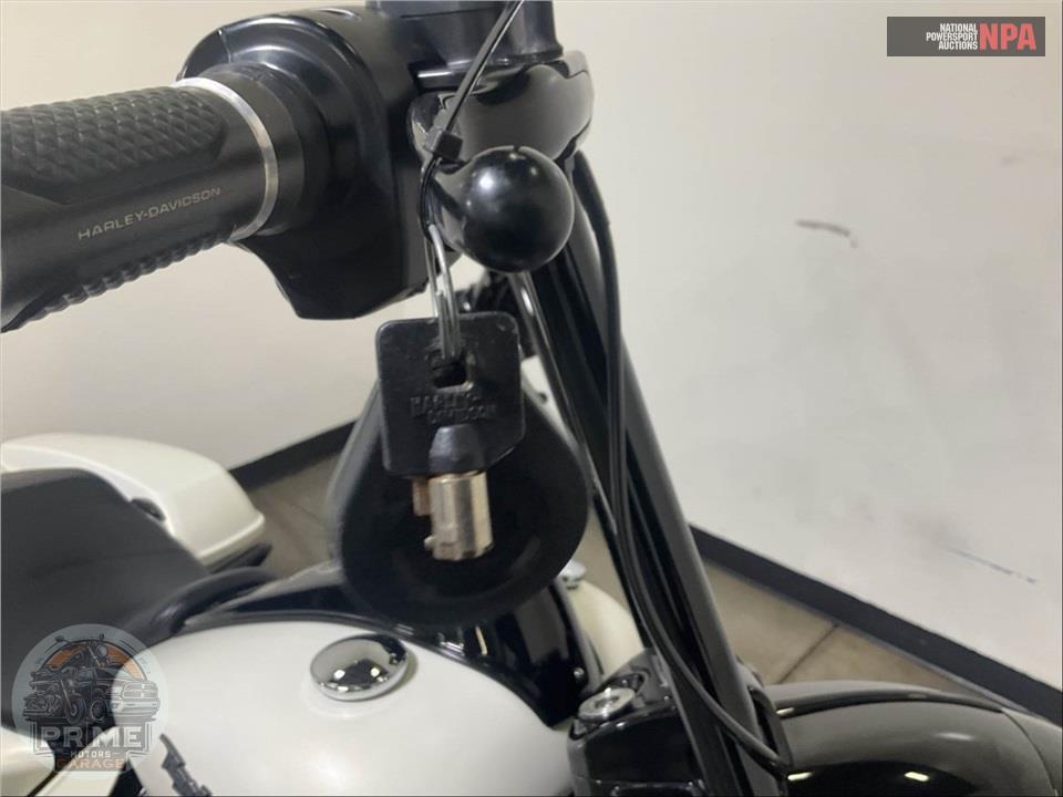 2019 Harley-Davidson FLHRXS ROAD KING SPECIAL — фото 14